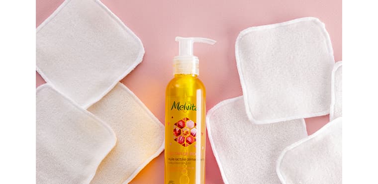 huile démaquillante à la rose bio et cotons réutilisables