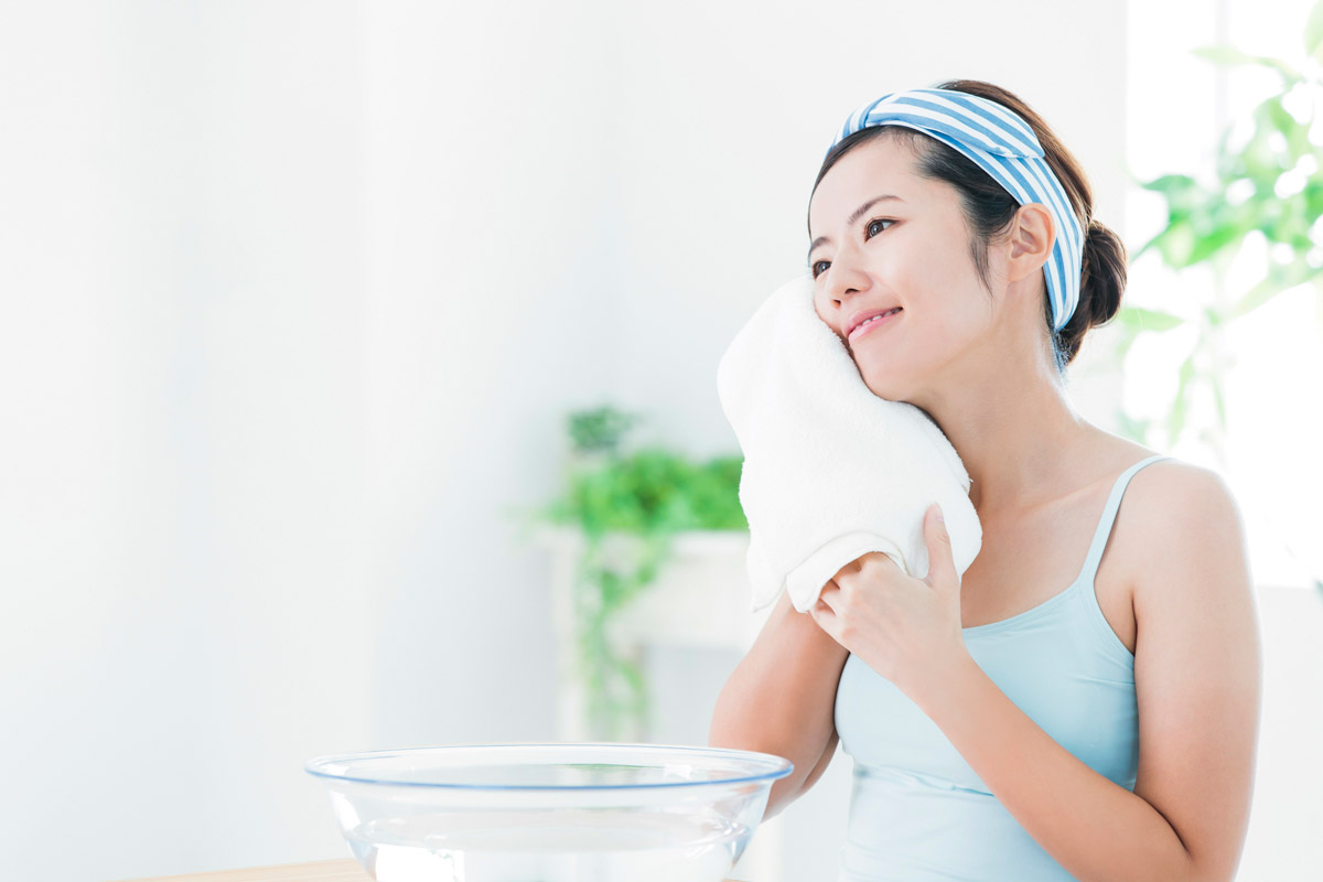 オイルでメイク落とし 肌に負担をかけない乳化を覚えよう メルヴィータ コラム